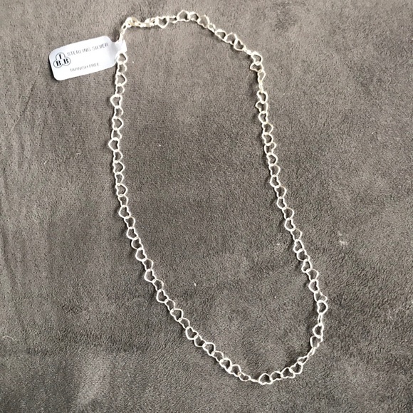 Jewelry - NWT!! Heart Chain necklace